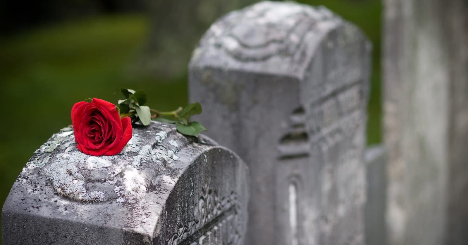 What Happens to the Lease When a Tenant Dies | YourLeaseAgreement.com