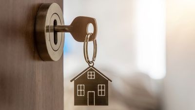 How much notice a landlord must give before entering, by state