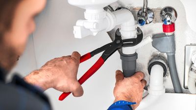 Repair and deduct: When a tenant can legally fix it and subtract the cost