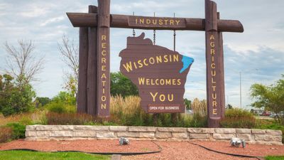 How much notice to end a month-to-month lease in Wisconsin
