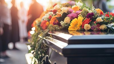 Does a deceased tenant's estate have to pay the rest of the lease?
